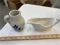 Williamsburg pottery creamer, Johnson brothers