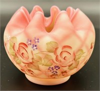 Fenton Roses On Burmese Diamond Optic Rosebowl By