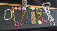 Kids jewelry & magnets