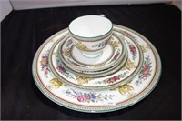 52 PC. WEDGEWOOD "COLUMBIA" PATTERN CHINA SERVICE