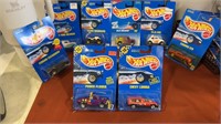 Miscellaneous lot of 8 Hot wheels New on card