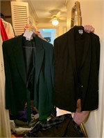 WOMEN'S CLOTHES SIZE 16 TO 18