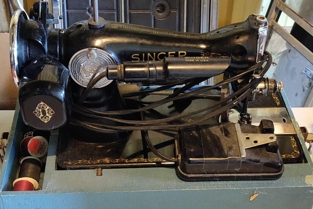 Singer Sewing Machine