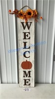 WOODEN WELCOME SIGN FALL