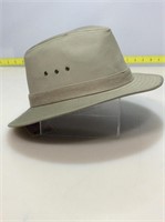 NWT. Panama Jack hat  size L.