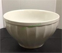 Very large ceramic mixing bowl measuring 6