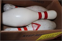 3 BOWLING PINS