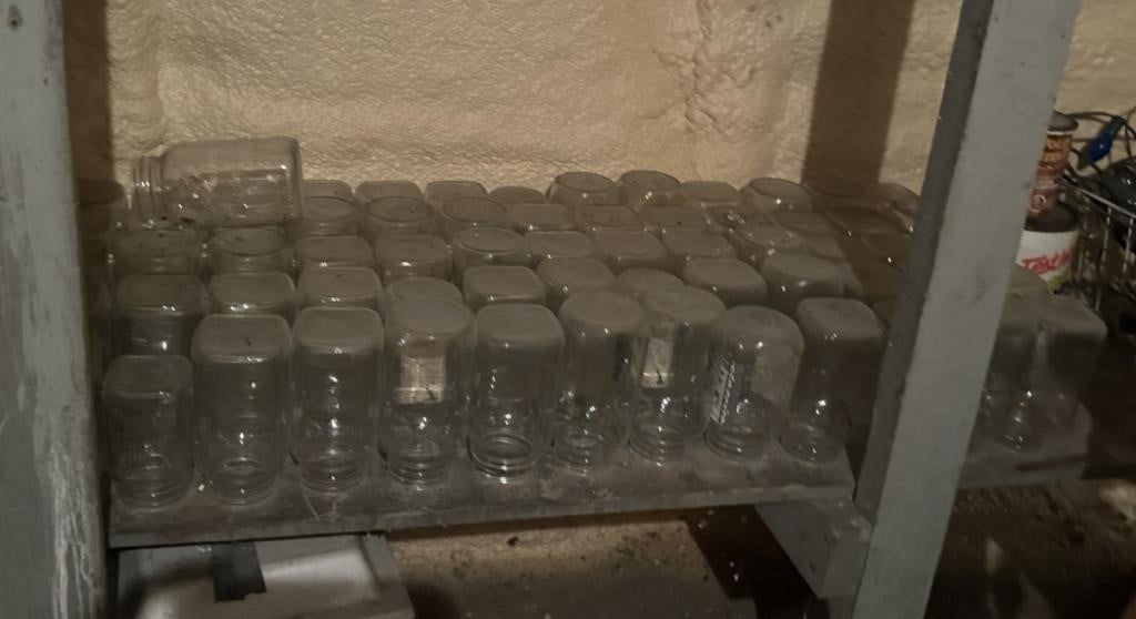 Large lot of mason jars- see pictures