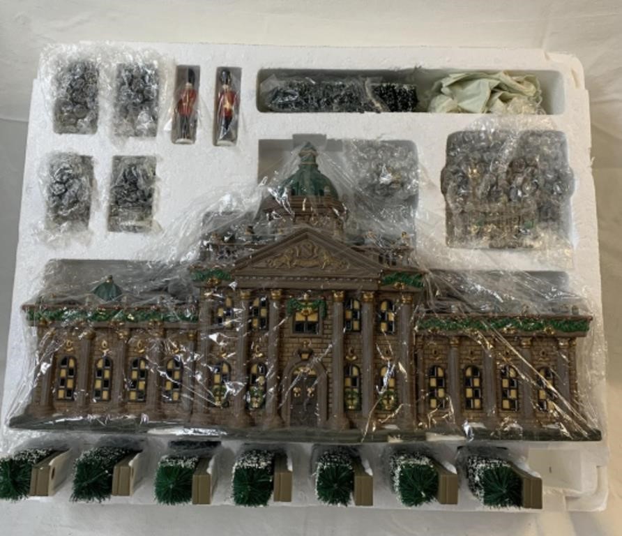 Dept 56 Ramsford Palace Dickens Village NIB