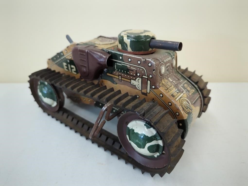Antique Marx Tin Windup Army Tank