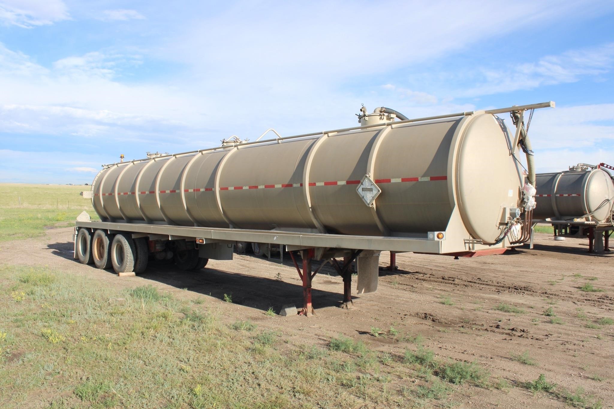 2012 Independent Aluminum 185 BBL Tanker Trailer