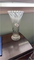 Swirl vase