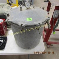 USED LARGE PRESSURE COOKER