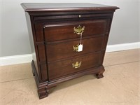 Kincaid Furniture Solid Wood Bedside Chest