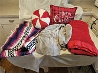 Throw Blankets and Decorative Pillows