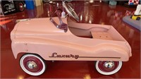 1950'S STYLE LUXURY PEDAL CAR