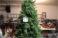 Christmas Tree (G)