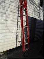 20' FEATHERLITE EXTENSION LADDER