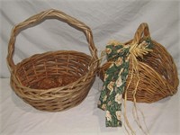 2 Baskets Left Approx 15" T