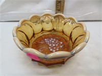 Vintage Fenton Amber Opalescent Bowl