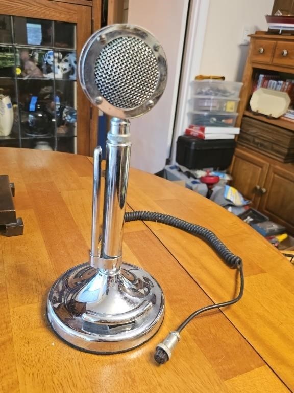 AstAtic Corp Silver Eagle mic microphone