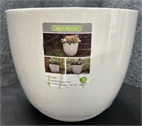 New, Lightweight 14” Citadel Planter in White