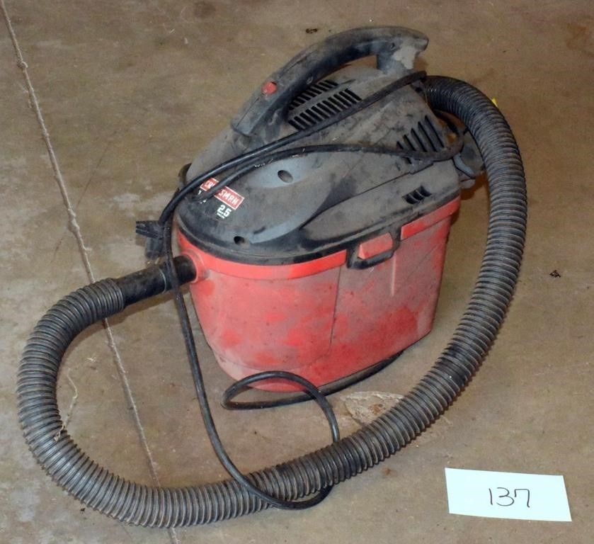 Craftsman Shop Vac. - 2 1/2 Gal.