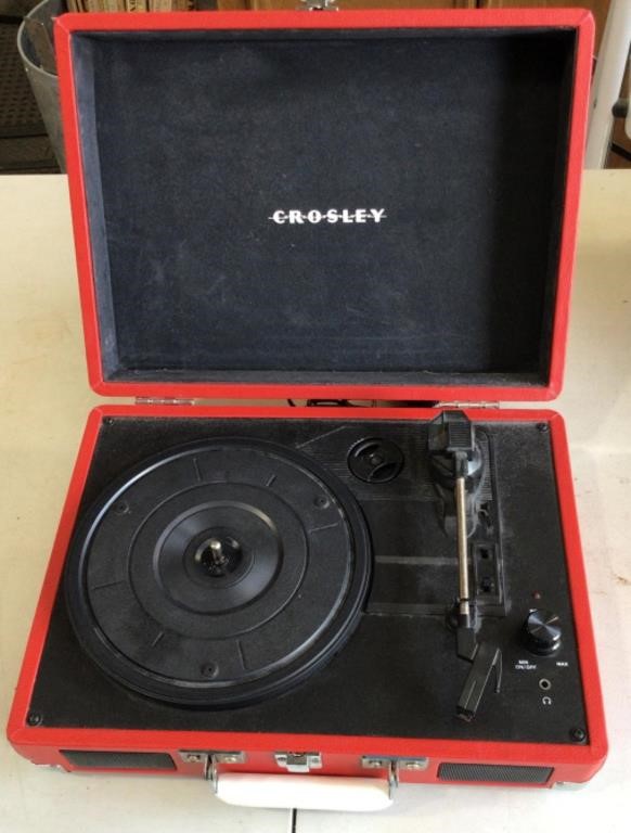 Crosley modern compact record player w power cord