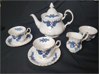 ROYAL ALBERT NOVA SCOTIA TARTAN TEA SERVICE