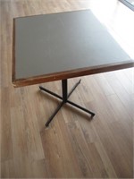Table 30'' x 40''