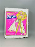 vintage Barbie doll tote w/ Barbie & accessories