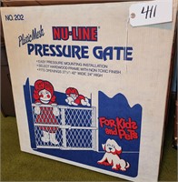 (2) NuLine Pressure Gates