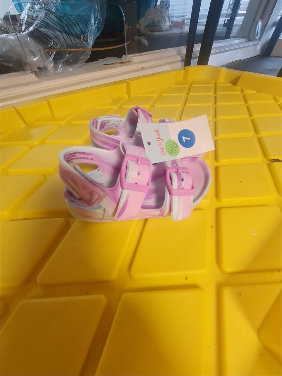 Toddler sandals size 7