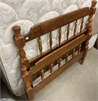 Maple Single Bed (W/ Rails)