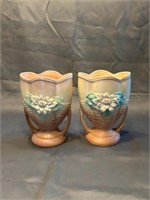 2 Vases