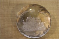 EDINBURGH CASTLE GLASS PAPERWEIGHT