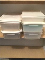 RUBBERMAID AND TUPPERWARE PLASTIC CONTAINERS