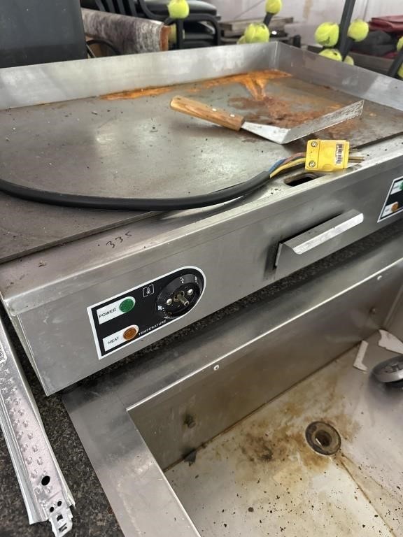 SMALL FLAT TOP GRILL
