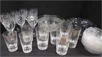 LARGE ASSORTMENT OF GLASS PIECES