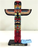 CARVED TOTEM POLE "GREAT SMOKY MOUNTAINS" 6 1/2"