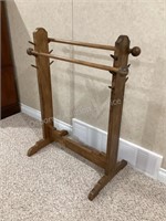 Wood Quilt Rack, Adjustable Bars