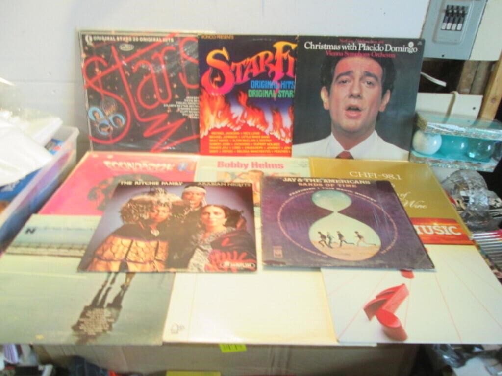 LOT OF 11 ASSORTED VINTAGE RECORDS ALBUMS