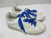 Tennis Shoes Size 8