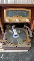 Vintage G.E. Radio/Phonograph (Needs Work) Does
