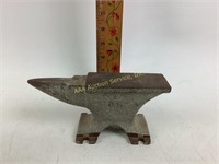 Small Forging Anvil see photos for rust and