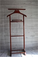 Wood hanger