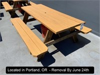 6' WOOD PICNIC TABLE (LOCATED ON 2ND FLOOR ROOF)