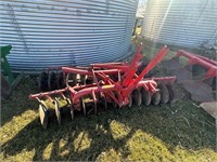 6 FOOT WIDE THREE POINT MASSEY FERGUSON DISC