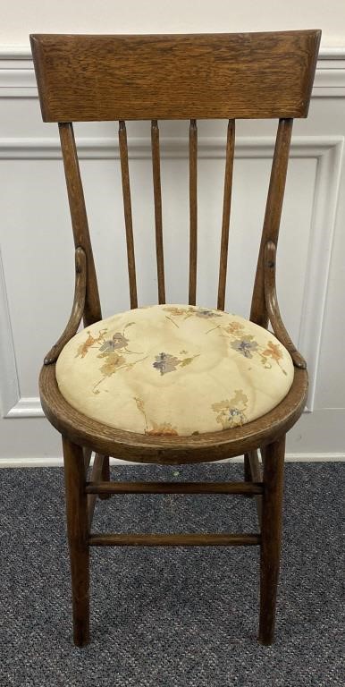 Antique Oak Wooden Chair with padded seat, has