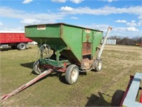 Dakota gravity wagon w/Hyd fertilizer auger